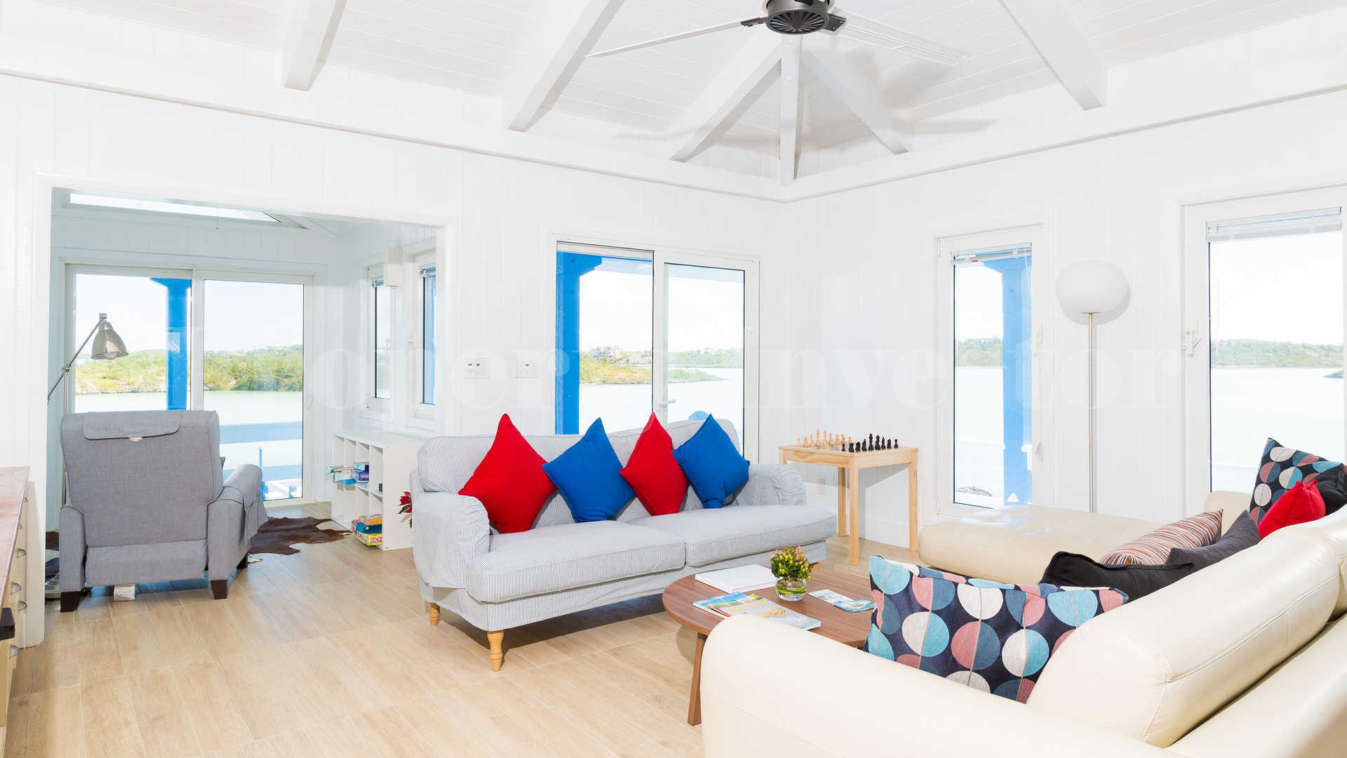 Charming 3 Bedroom Residence on Chalk Sound, Turks & Caicos