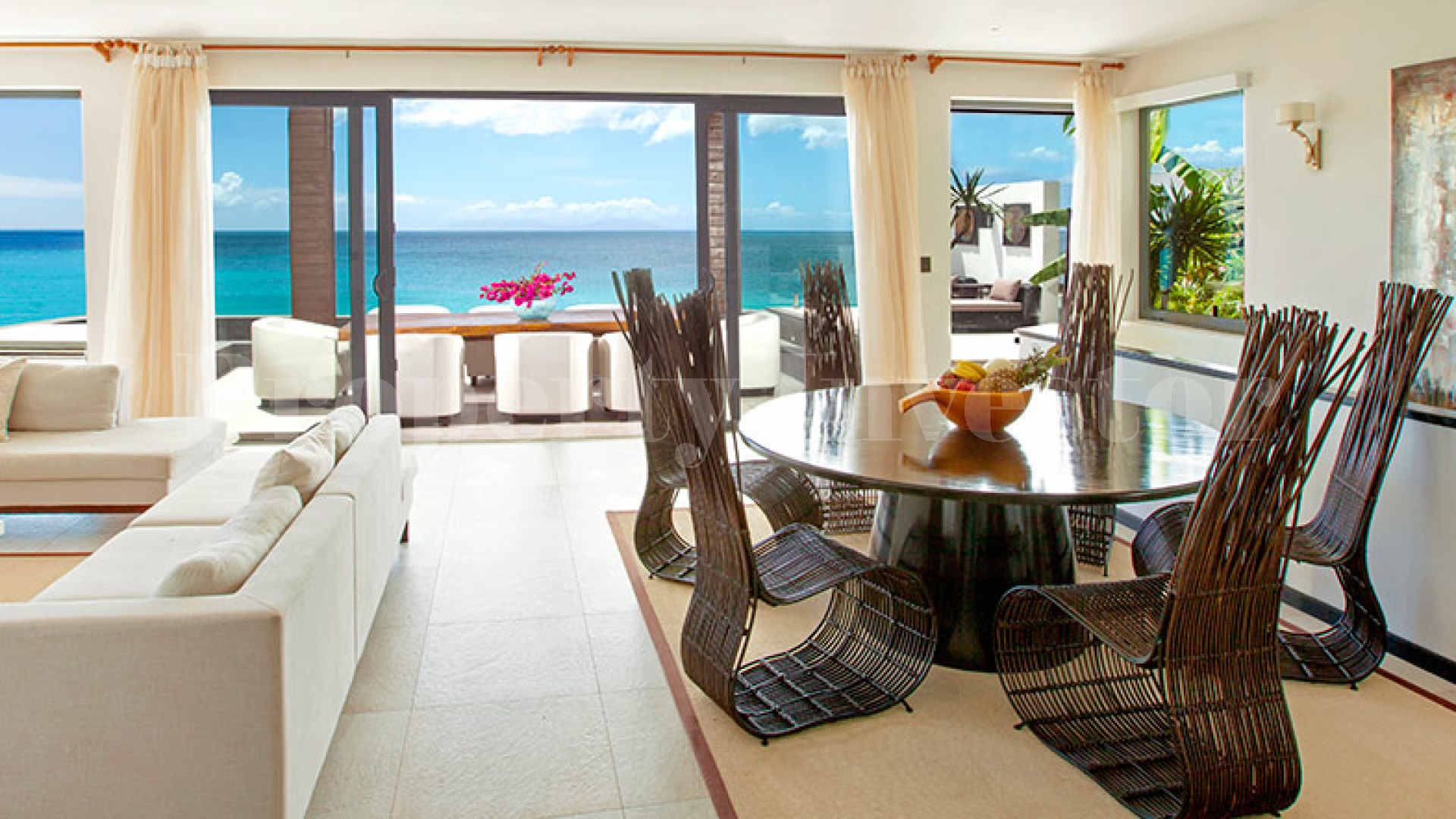 4 Bedroom Beach House "Barracuda 7"