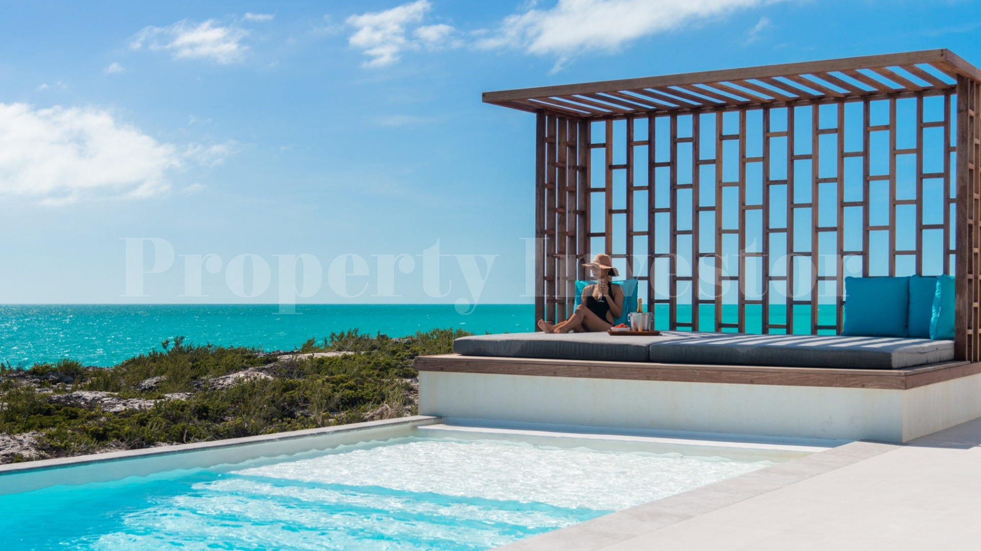 Stunning 6 Bedroom Beachfront Villa in Turk & Caicos