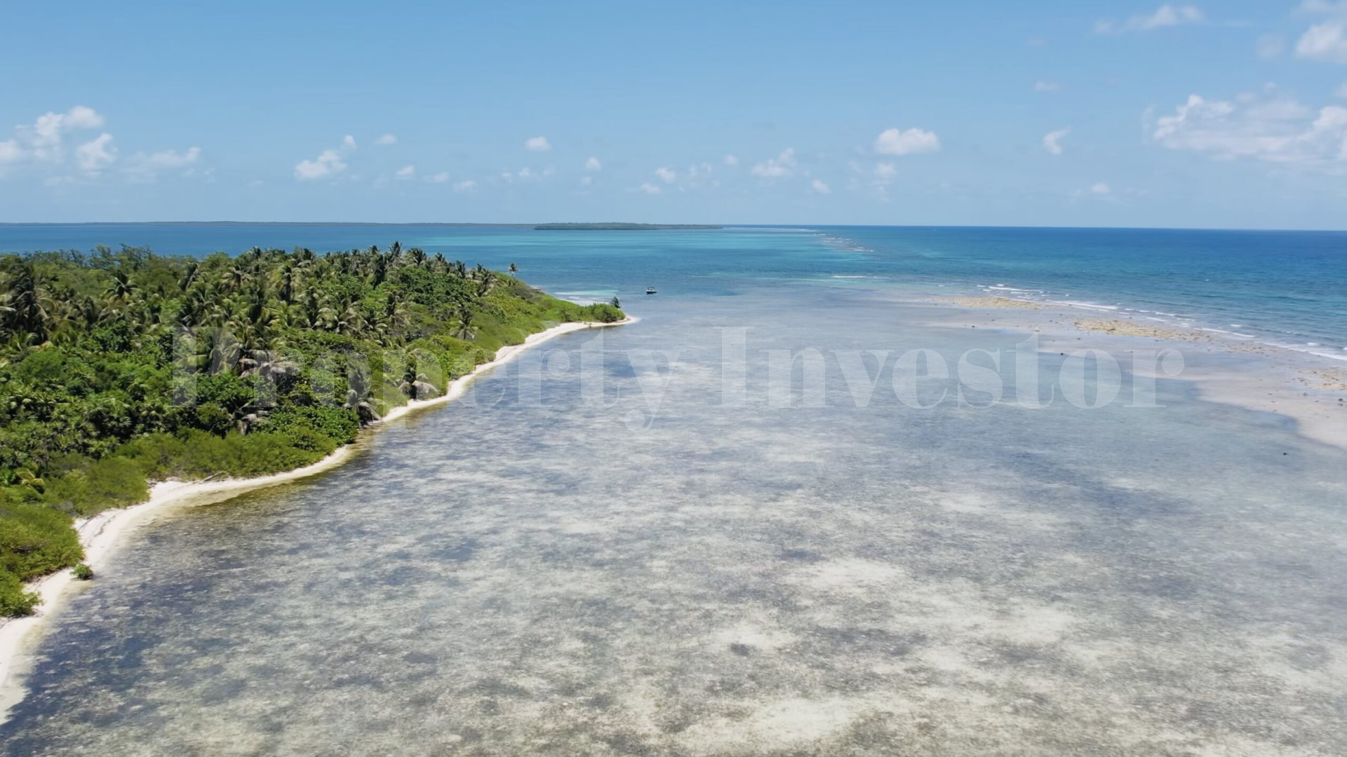 Caye Bokel — 33 Acre Private Virgin Island Parcel for Sale in Belize