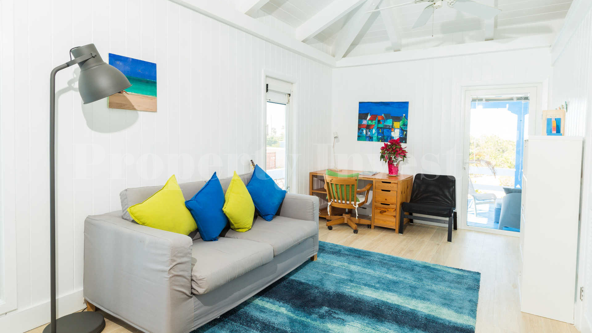 Charming 3 Bedroom Residence on Chalk Sound, Turks & Caicos