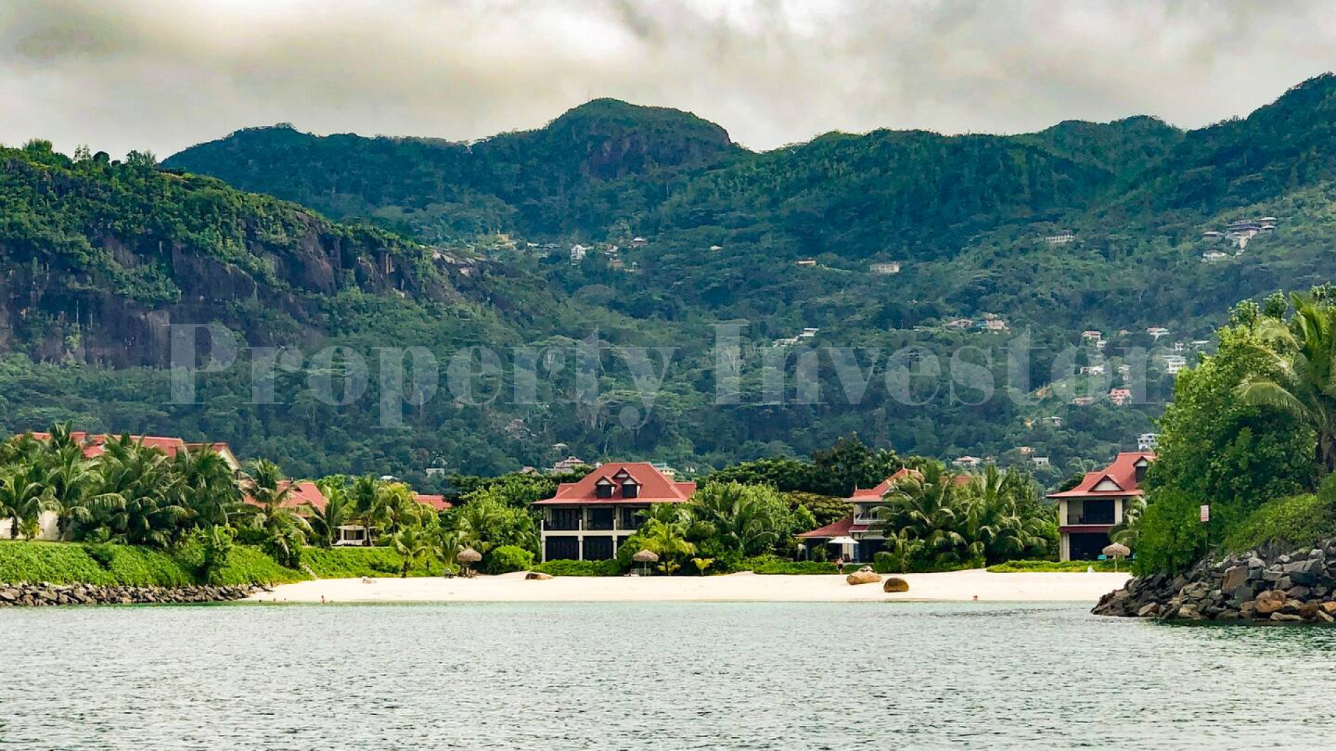 Lovely 3 Bedroom Custom Furnished Luxury Maison for Sale on Eden Island, Seychelles