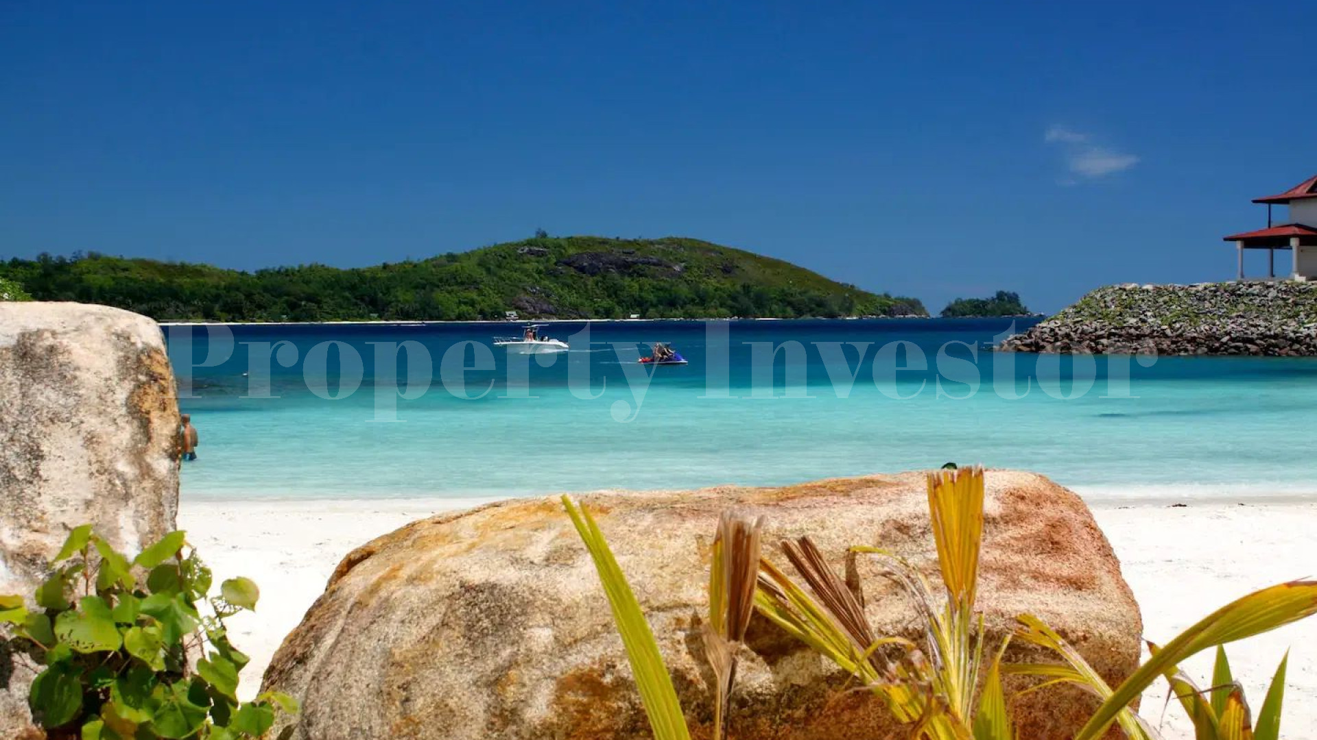 Lovely 3 Bedroom Custom Furnished Luxury Maison for Sale on Eden Island, Seychelles