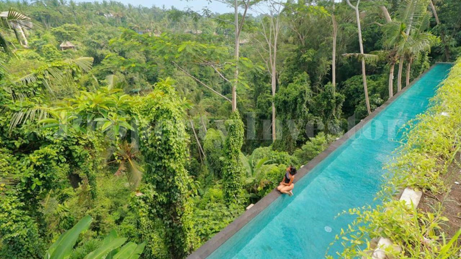 18 Bedroom 4* Star Boutique Hotel & Retreat with Unbelievable Jungle View Infinity Pool for Sale in East Ubud, Bali