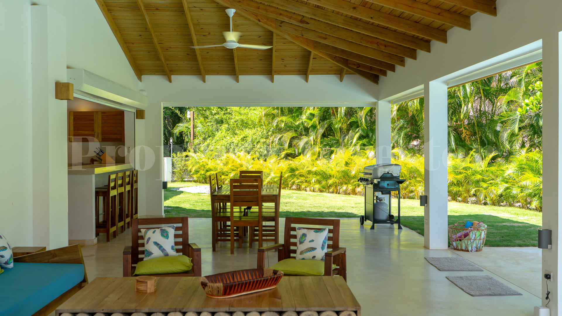 Spacious 6 Bedroom Contemporary Villa for Sale Near Playa Bonita, Dominican Republic