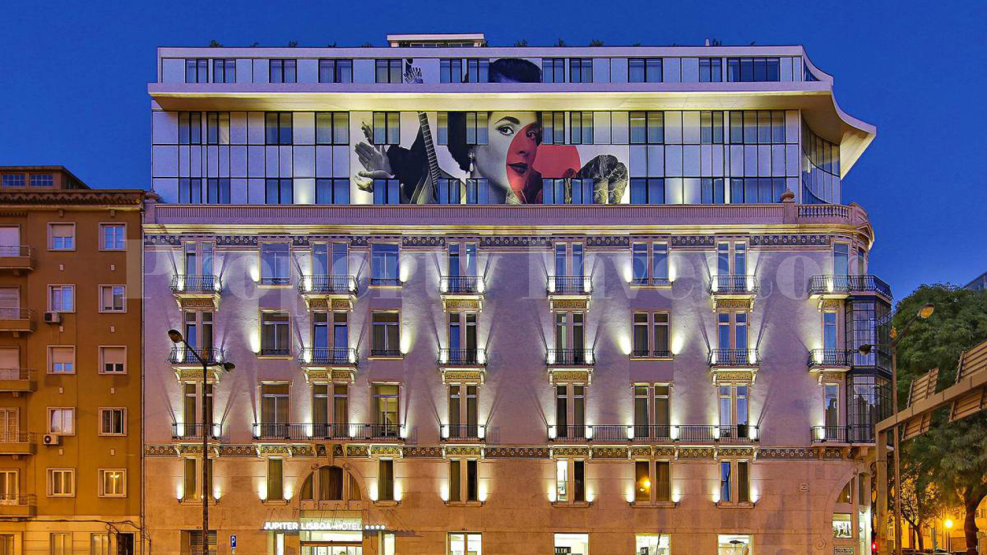 Historical 4* Star Hotel & SPA with 224 Elegant Rooms in the Absolute Centre of Lisbon, Portugal