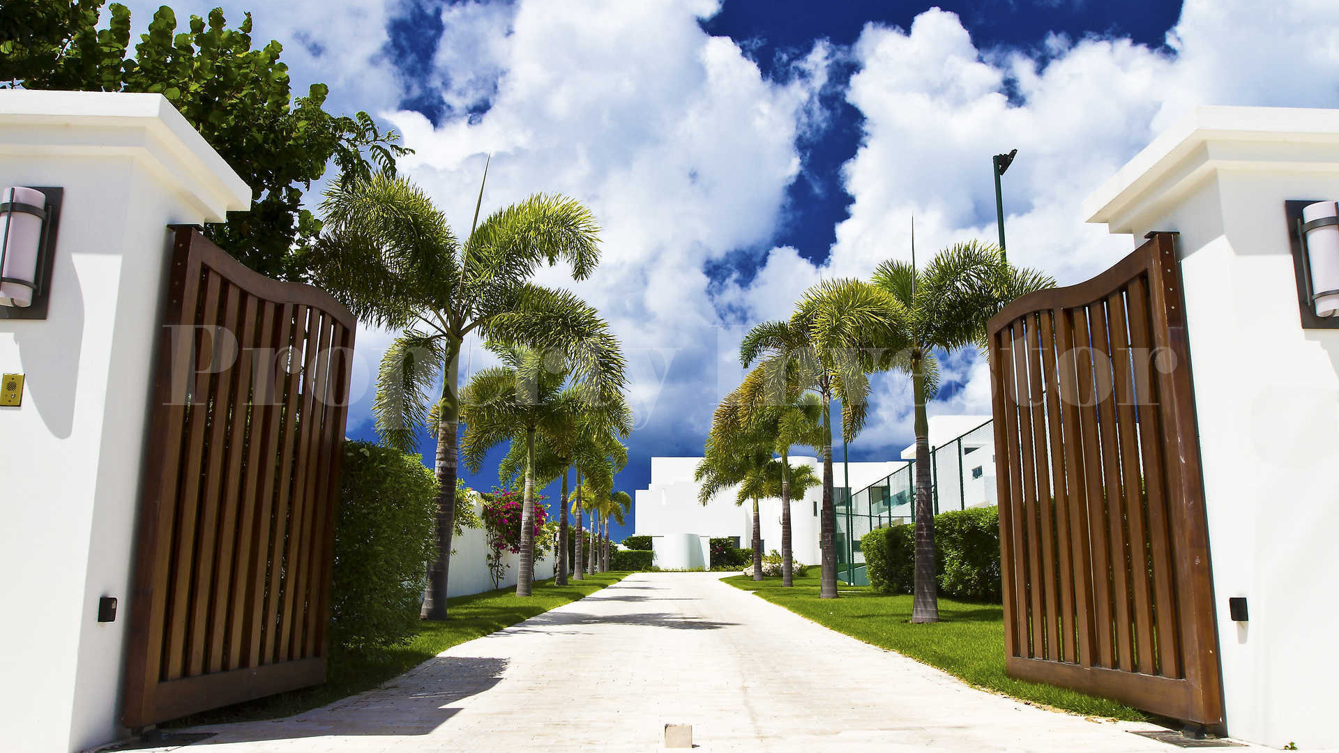 Contemporary 8 Bedroom Luxury Beachfront Villa in Anguilla