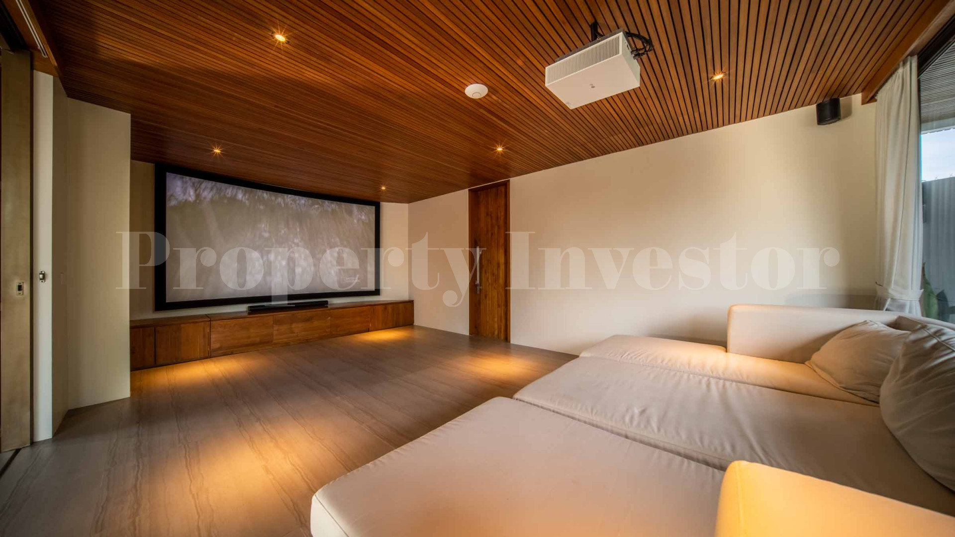 Immaculate 4 Bedroom Ultra-Luxe Villa with High-End Finish for Sale in Canggu Berawa, Bali